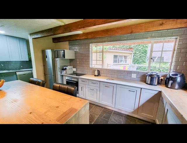 3 BEDROOM HOUSE FOR SALE IN SUNNINGHILL